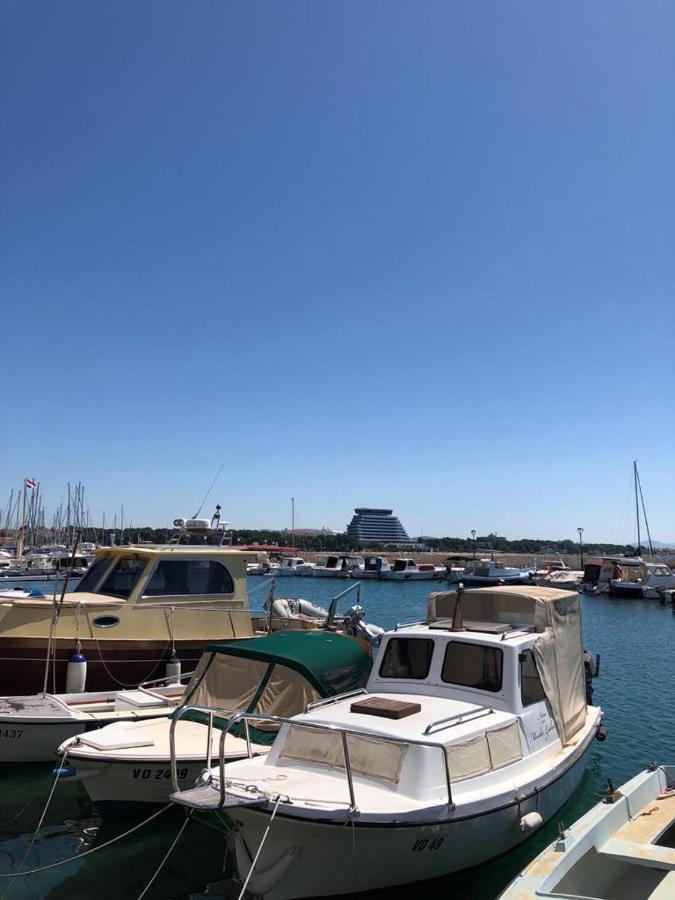 Apartmani Bolero - Obiteljski Odmor Vodice Dış mekan fotoğraf