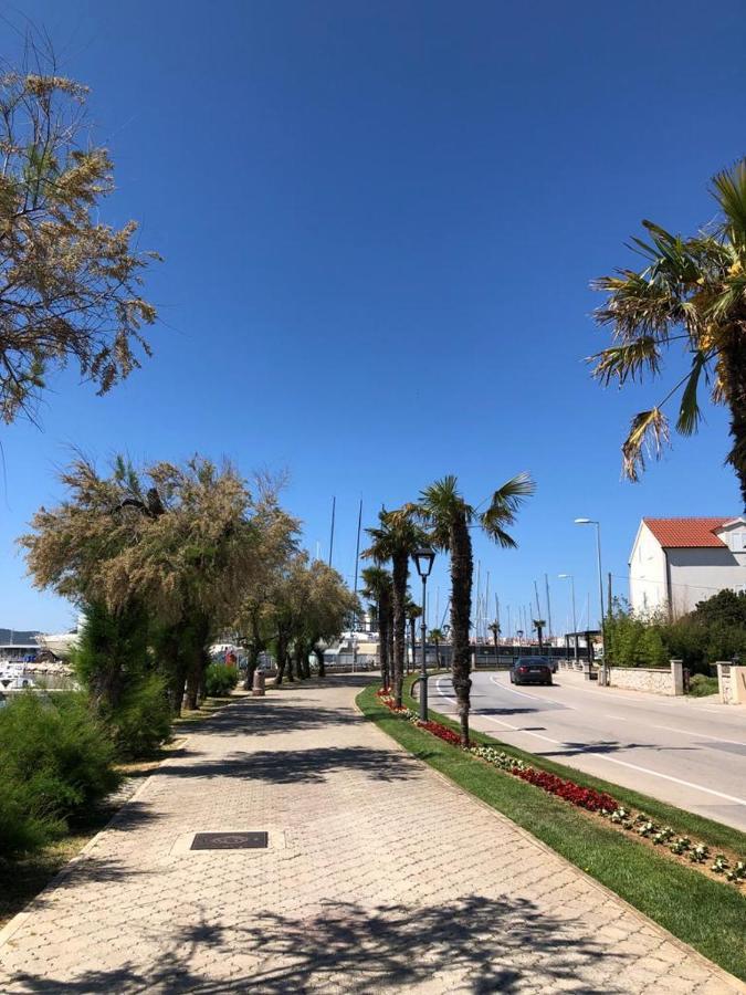 Apartmani Bolero - Obiteljski Odmor Vodice Dış mekan fotoğraf